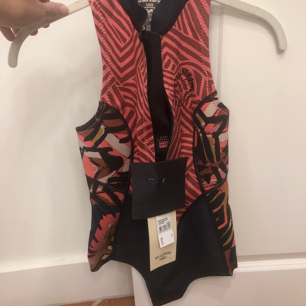 Women’s Billabong sleeveless surf suit